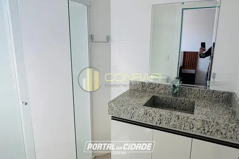 Apartamento &agrave; venda - 139m&sup2; - Meia Praia