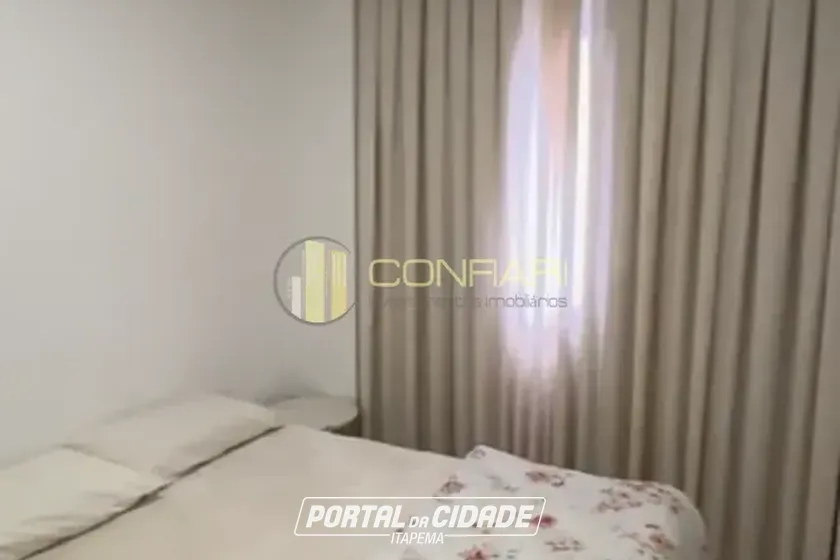 Apartamento para alugar - 95m&sup2; - Meia Praia
