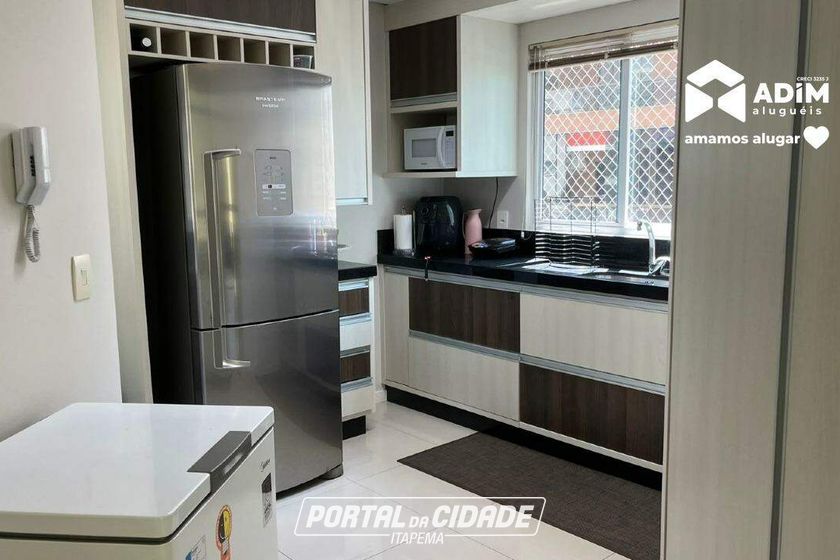 Apartamento para alugar - 110m&sup2; - Meia Praia