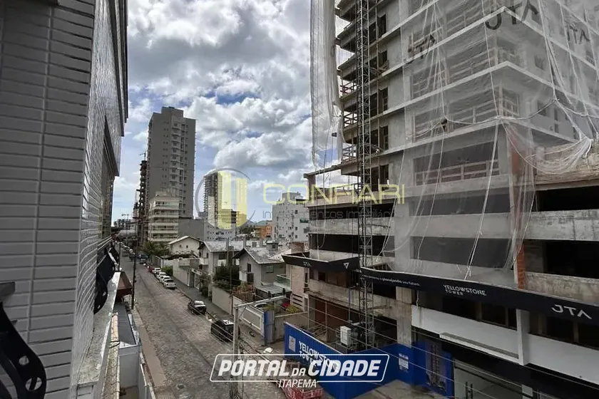 Apartamento &agrave; venda - 76m&sup2; - Pereque