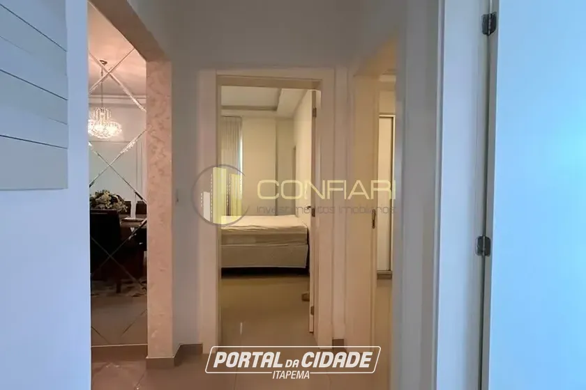 Apartamento &agrave; venda - 130m&sup2; - Meia Praia