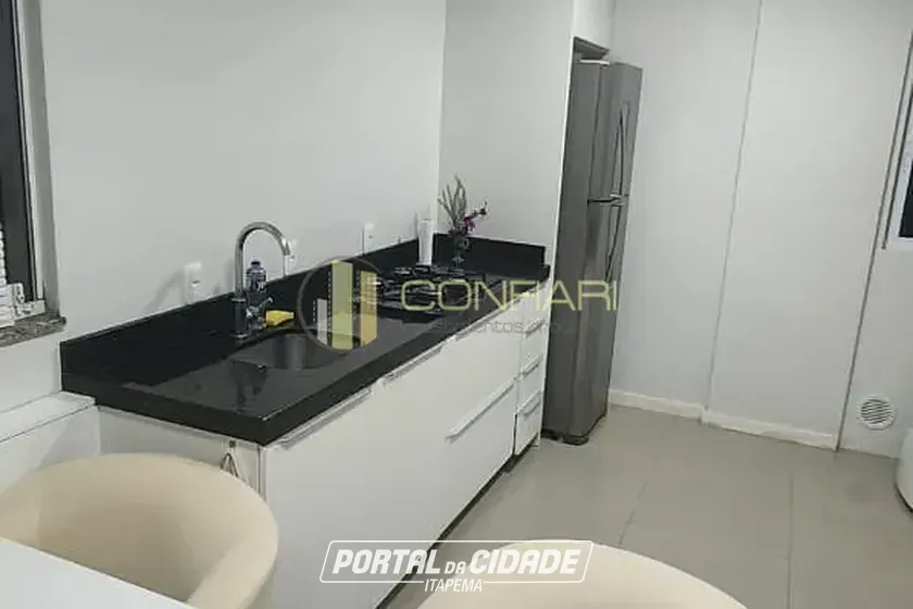 Apartamento para alugar - 80m&sup2; - Meia Praia