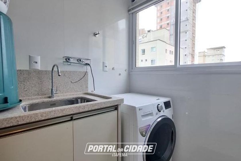 Apartamento para alugar - 127m&sup2; - Meia Praia