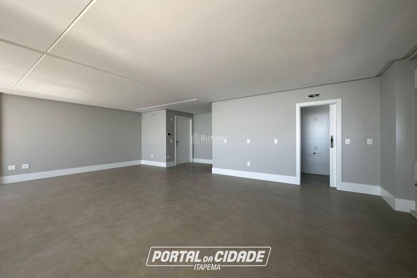 Apartamento &agrave; venda - 200m&sup2; - Meia Praia