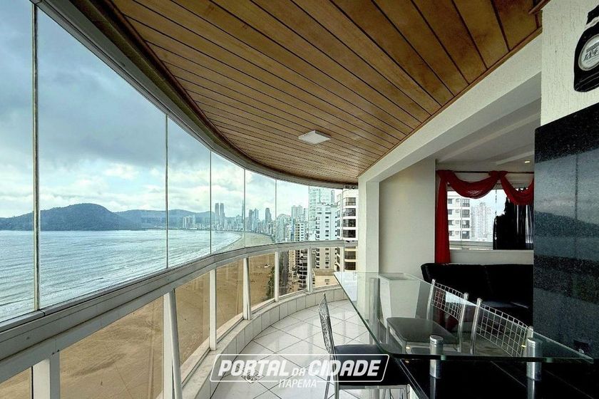 Apartamento &agrave; venda - 102m&sup2; - Centro