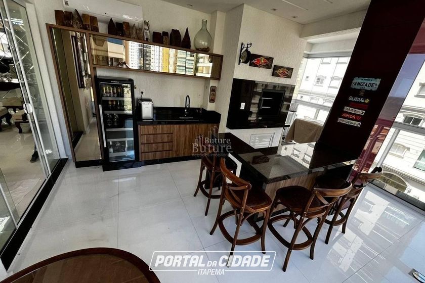 Apartamento &agrave; venda - Meia Praia
