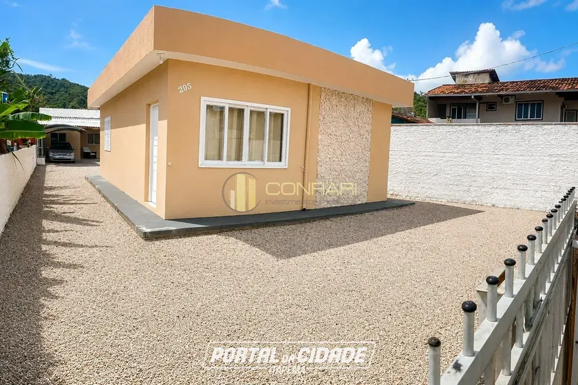Casa &agrave; venda - 67m&sup2; - centro