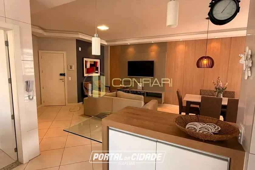 Apartamento &agrave; venda - 154m&sup2; - Meia Praia