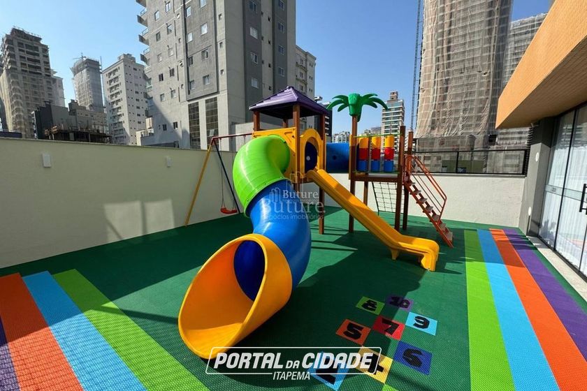 Apartamento &agrave; venda - Meia Praia