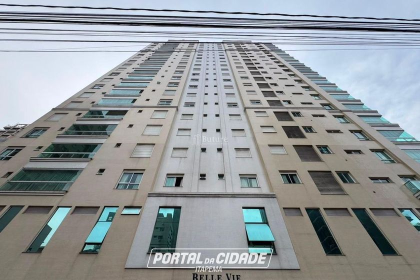 Apartamento &agrave; venda - 180m&sup2; - Meia Praia