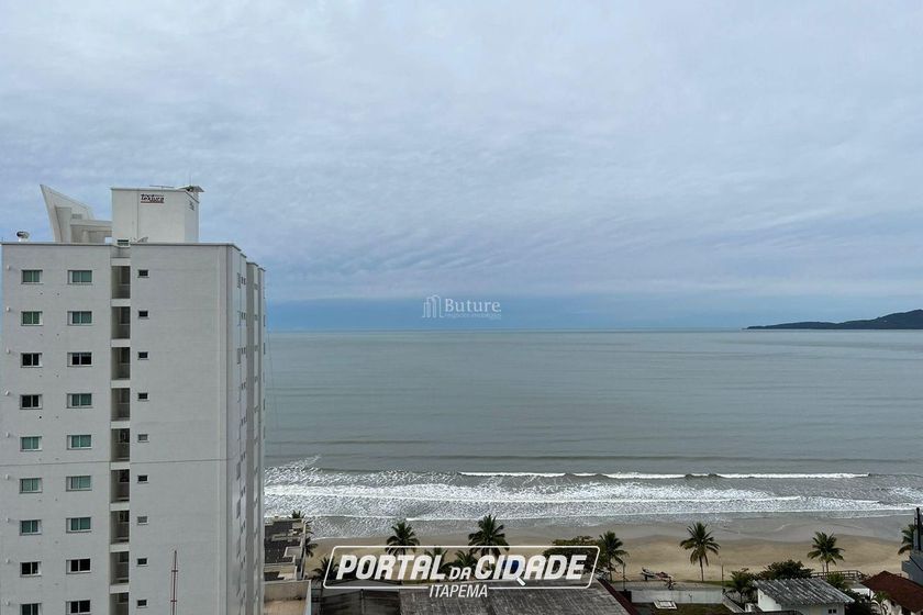 Apartamento &agrave; venda - 197m&sup2; - Meia Praia