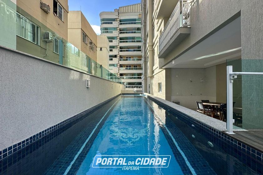 Apartamento &agrave; venda - 134m&sup2; - Meia Praia