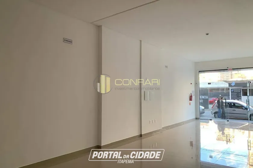 Sala Comercial para alugar - 140m&sup2; - Meia Praia