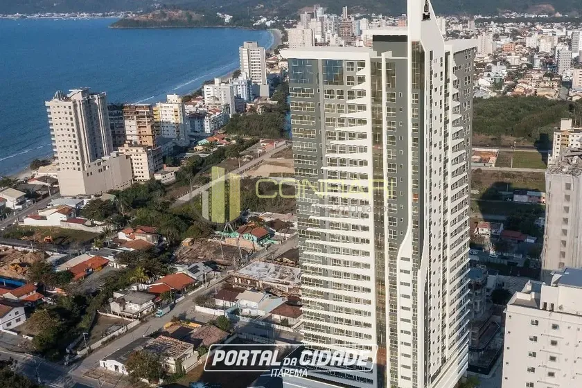 Apartamento &agrave; venda - 115m&sup2; - Pereque