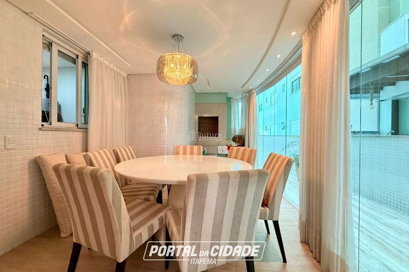 Apartamento &agrave; venda - 161m&sup2; - Centro