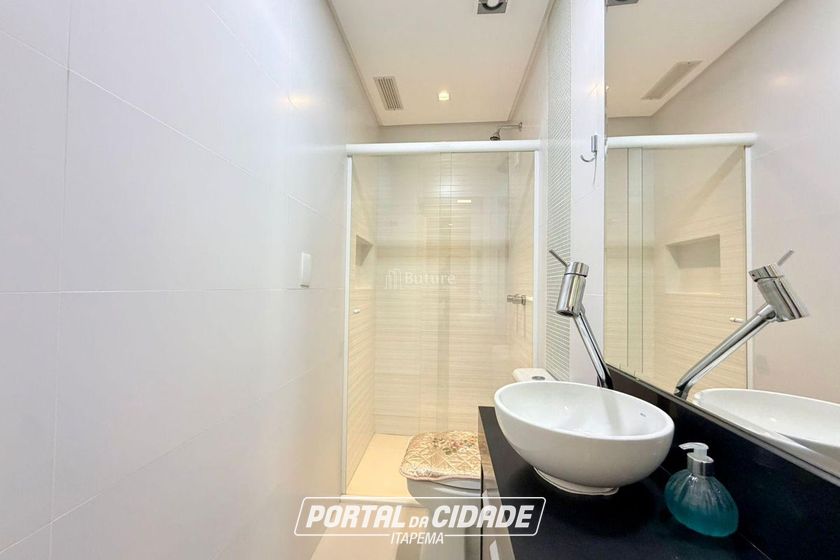 Apartamento &agrave; venda - 142m&sup2; - Barra Sul
