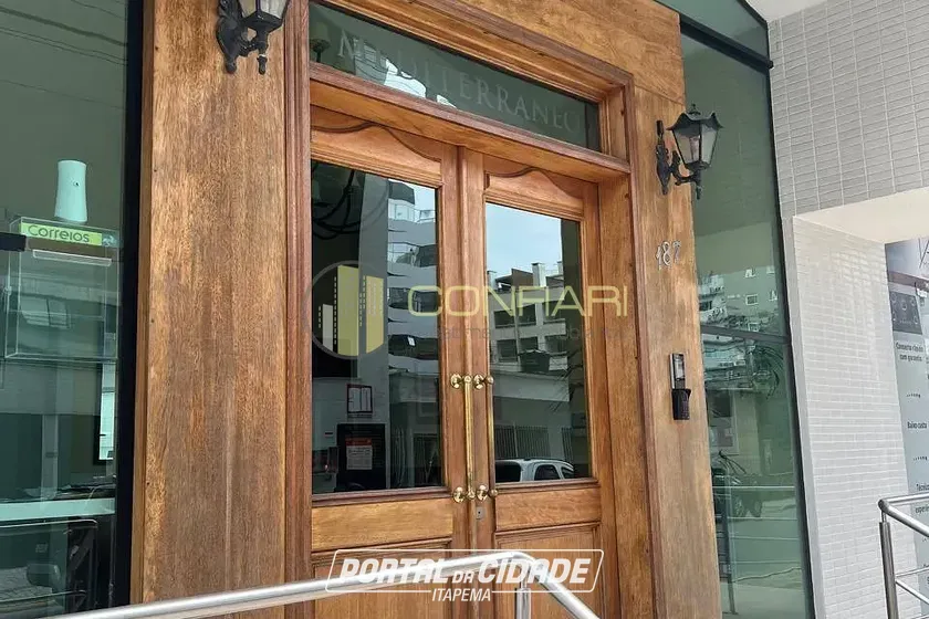 Apartamento para alugar - 110m&sup2; - Meia Praia