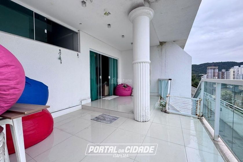 Casa &agrave; venda - 130m&sup2; - Praia dos Amores