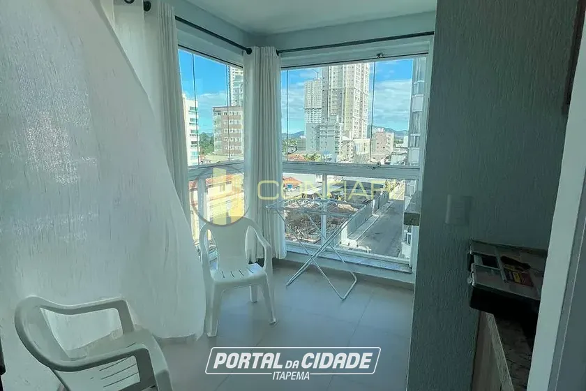 Apartamento para alugar - 80m&sup2; - Meia praia