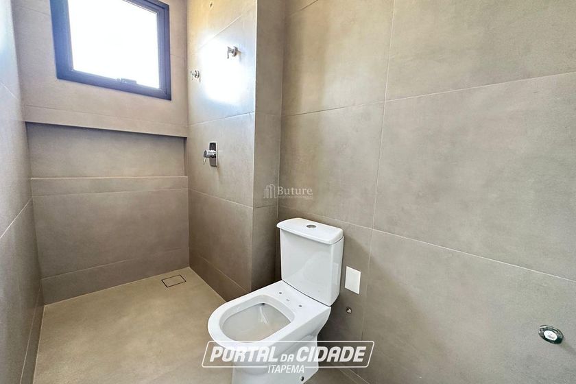 Apartamento &agrave; venda - 200m&sup2; - Meia Praia