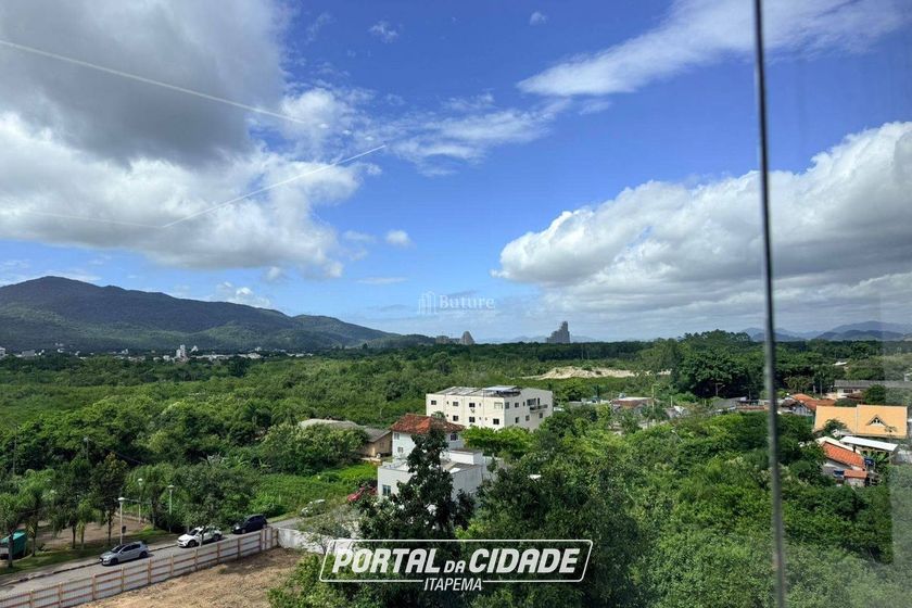 Apartamento &agrave; venda - Meia Praia