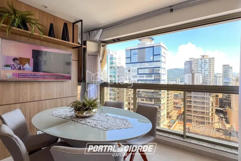 Apartamento &agrave; venda - 115m&sup2; - Meia Praia
