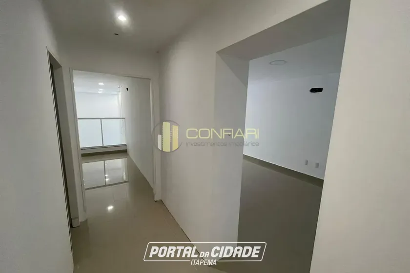 Sala Comercial &agrave; venda - 160m&sup2; - Meia Praia