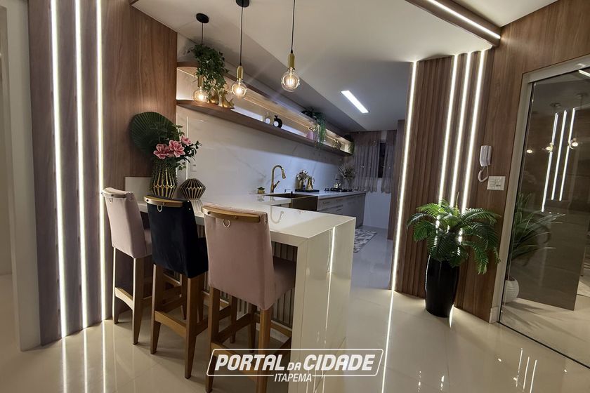 Apartamento &agrave; venda - 171m&sup2; - Meia Praia