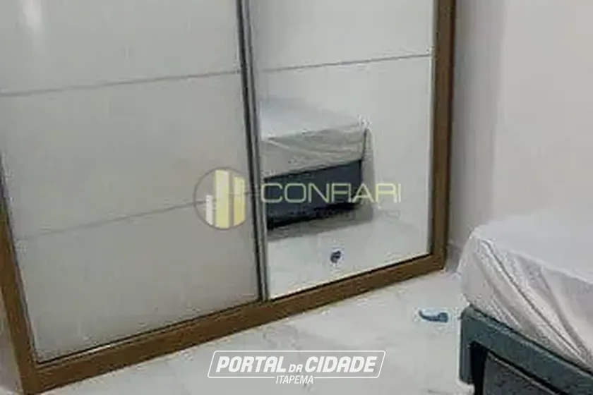 Apartamento para alugar - 120m&sup2; - Meia Praia