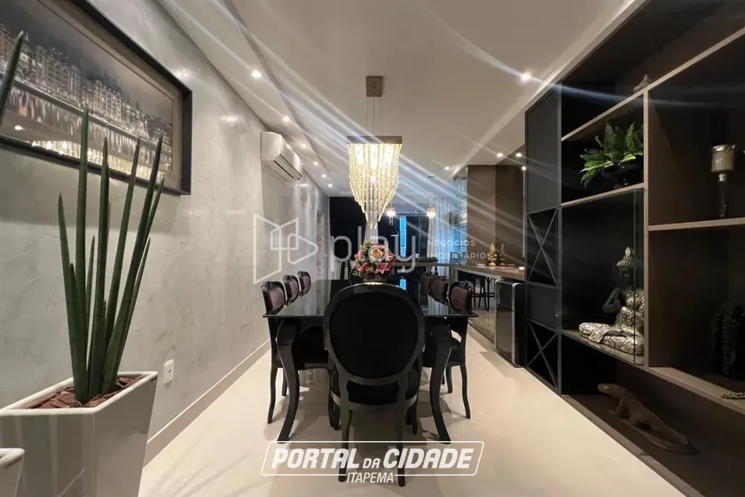 Apartamento &agrave; venda - 185m&sup2; - Meia Praia