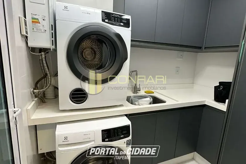 Apartamento &agrave; venda - 18250m&sup2; - meia praia