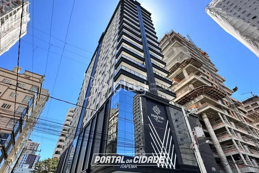 Apartamento &agrave; venda - 119m&sup2; - Pereque