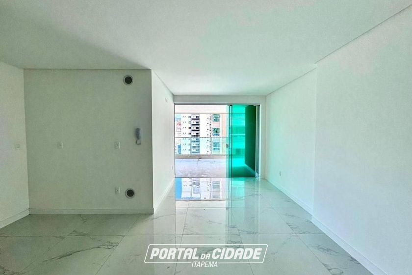 Apartamento &agrave; venda - Meia Praia