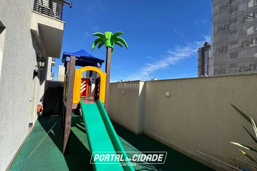 Apartamento &agrave; venda - Meia Praia