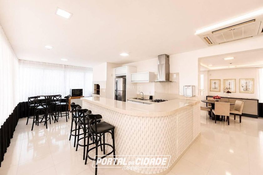 Apartamento &agrave; venda - Meia Praia
