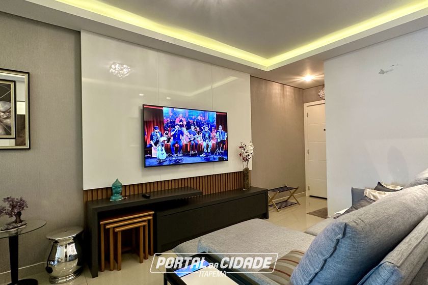 Apartamento &agrave; venda - 122m&sup2; - Meia Praia
