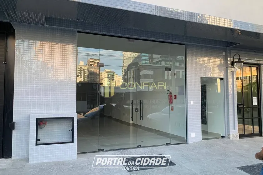 Sala Comercial para alugar - 140m&sup2; - Meia Praia