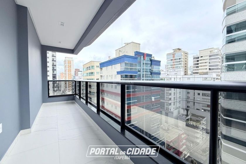 Apartamento &agrave; venda - 206m&sup2; - Meia Praia