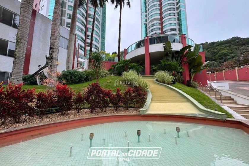 Apartamento &agrave; venda - 135m&sup2; - Pioneiros