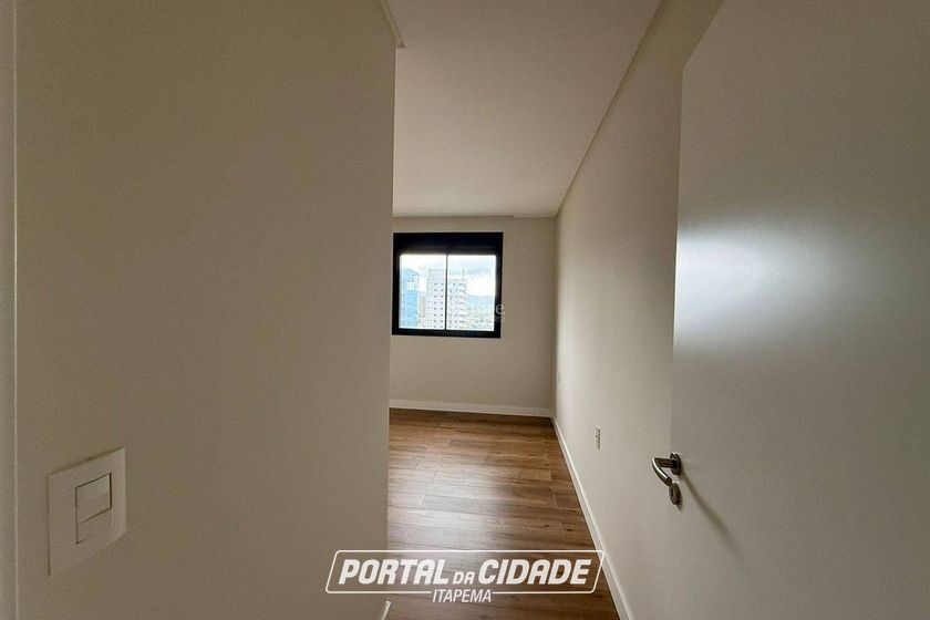 Apartamento &agrave; venda - Meia Praia