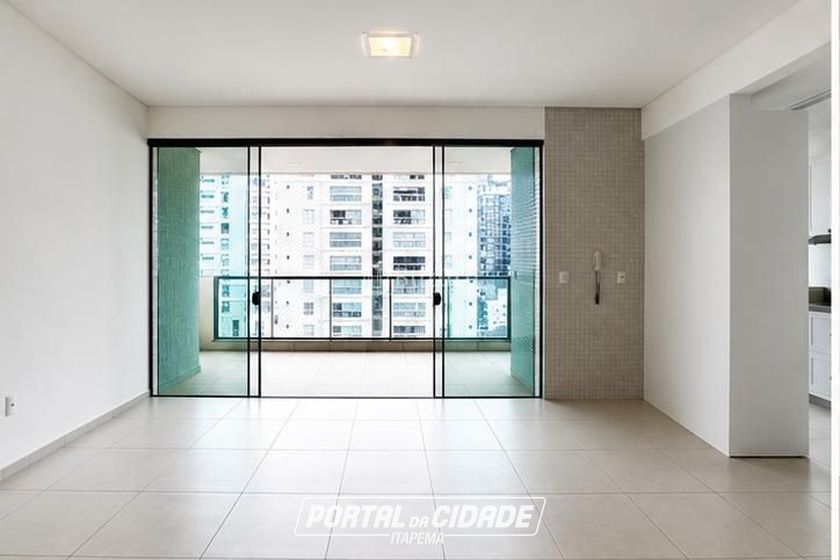 Apartamento &agrave; venda - 208m&sup2; - Meia Praia