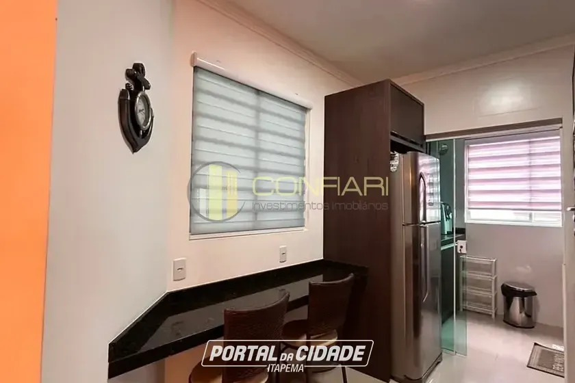 Apartamento &agrave; venda - 130m&sup2; - Meia Praia