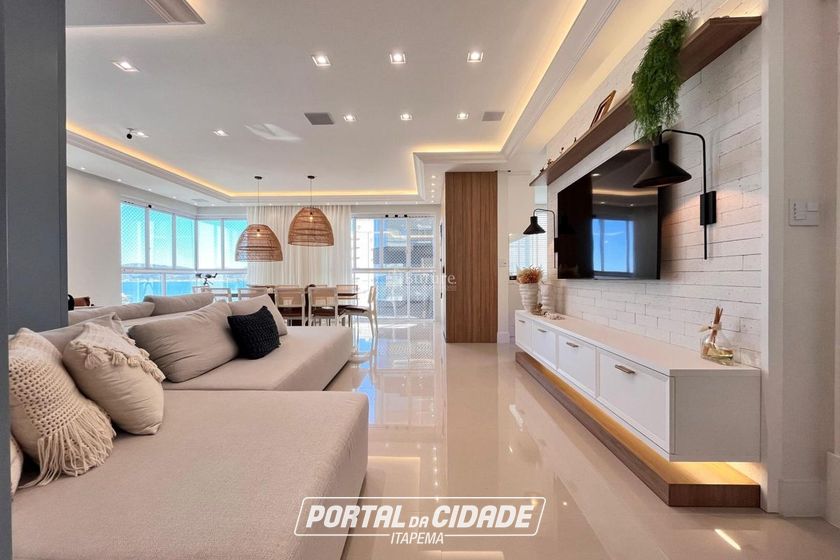 Apartamento &agrave; venda - 150m&sup2; - Meia Praia