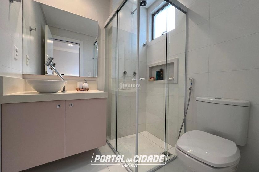 Apartamento &agrave; venda - 198m&sup2; - Meia Praia