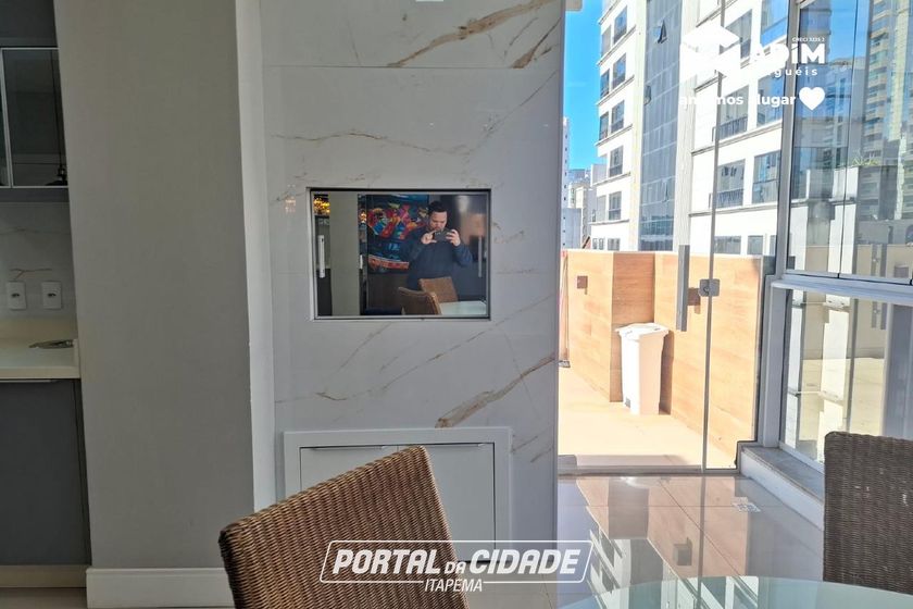 Apartamento para alugar - 125m&sup2; - Meia Praia