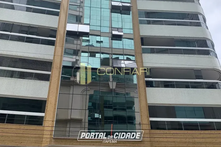 Apartamento para alugar - 90m&sup2; - Meia Praia