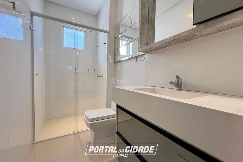 Apartamento &agrave; venda - 208m&sup2; - Meia Praia