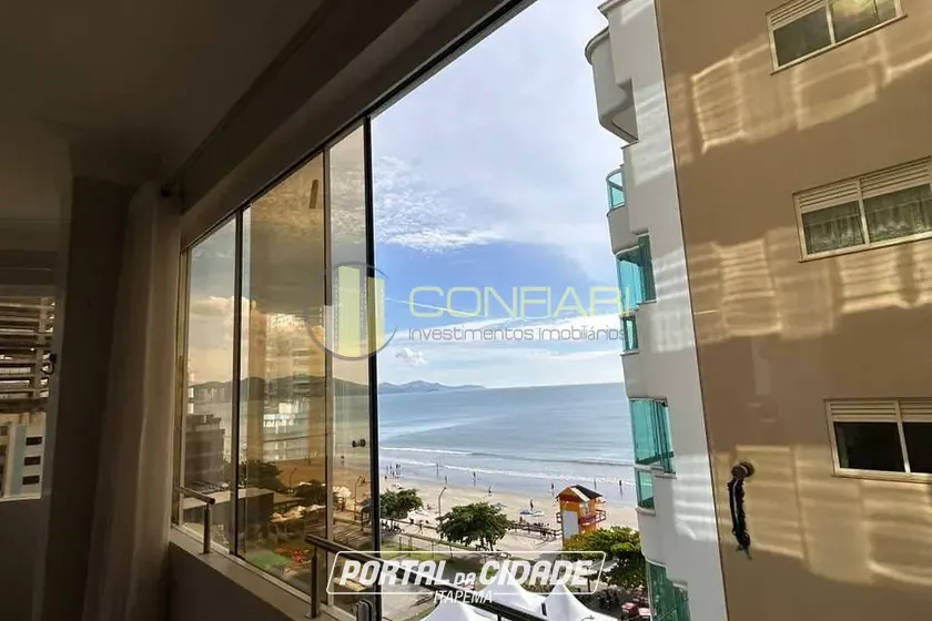 Apartamento &agrave; venda - 212m&sup2; - Meia praia