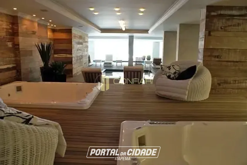 Apartamento &agrave; venda - 270m&sup2; - Meia Praia