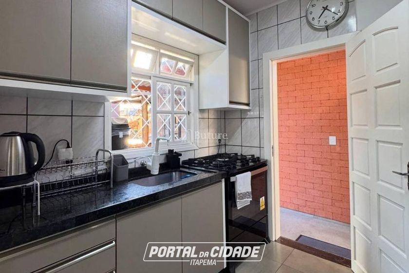 Casa &agrave; venda - 300m&sup2; - Cedro